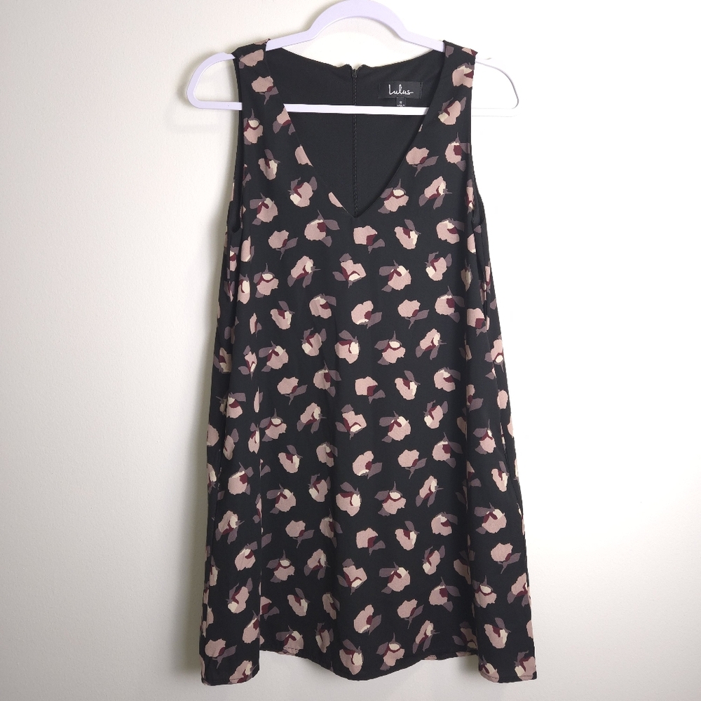 LULUS Deep V neck A-Line Elegant Black Floral Mini Dress S